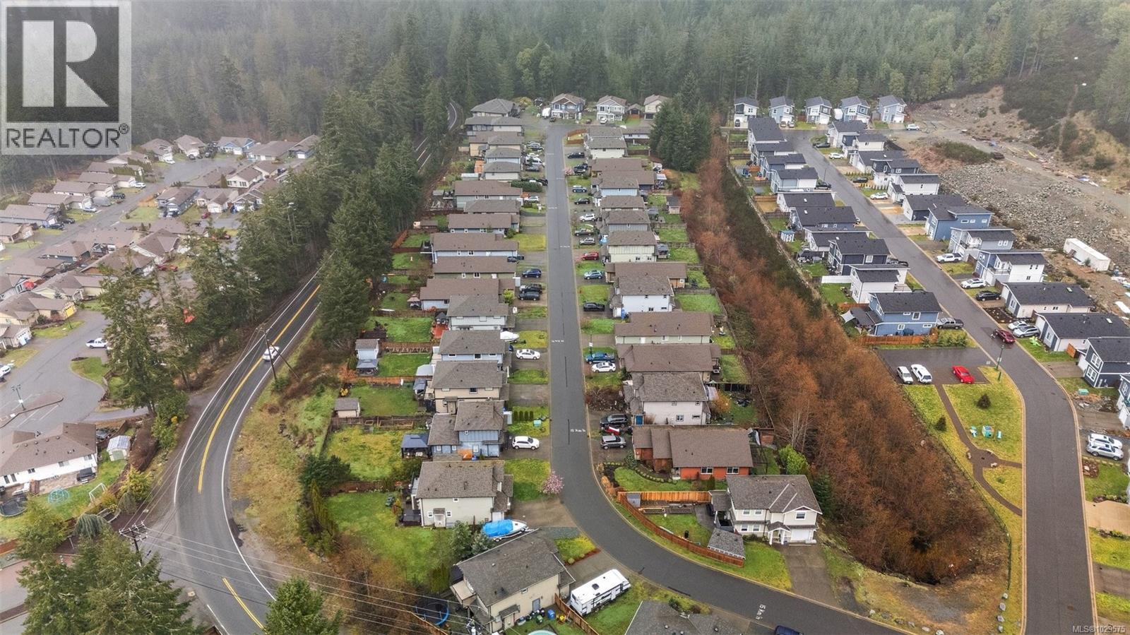 1038 SKYLAR CIR - 33