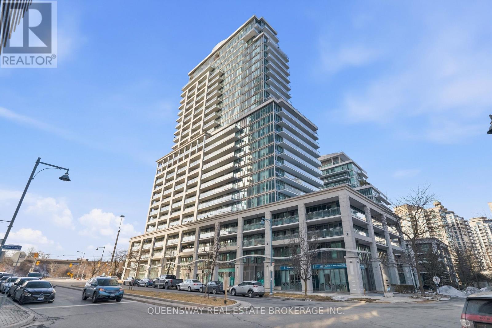 Listing photo of 808 - 2119 LAKE SHORE BOULEVARD W