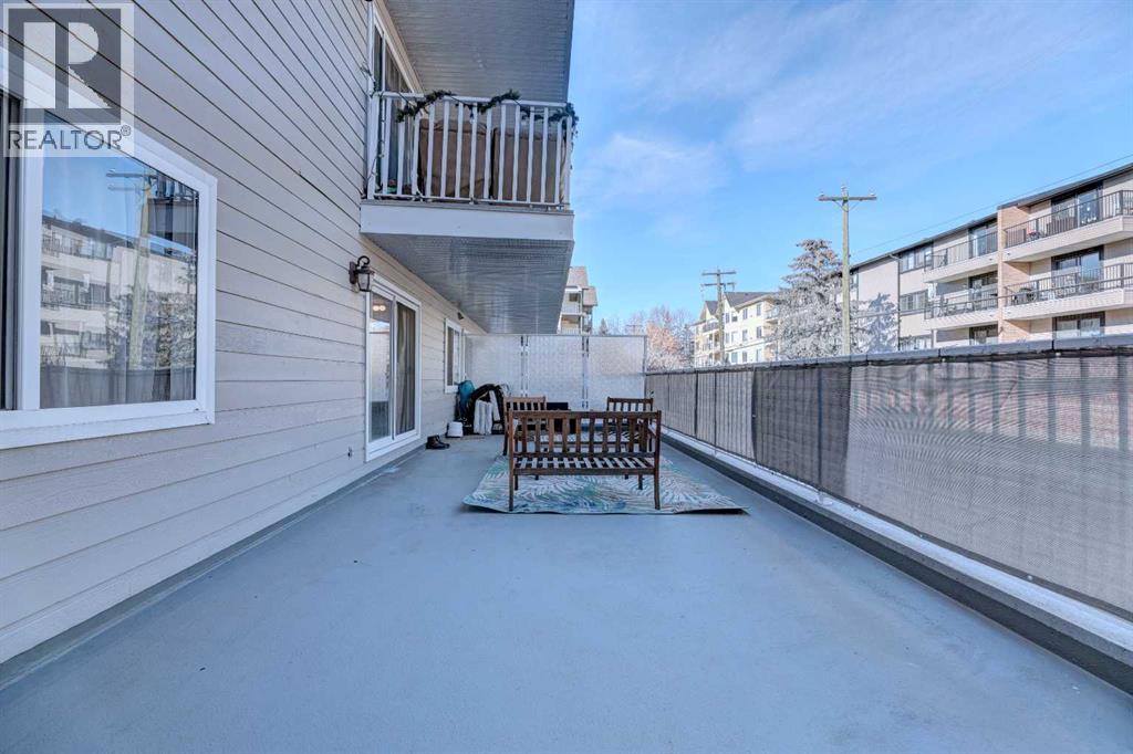 Single Family House for Sale in    Avenue SW Windsor Park Calgary 