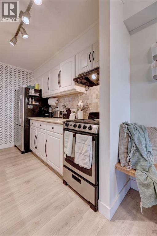 Single Family House for Sale in    Avenue SW Windsor Park Calgary 