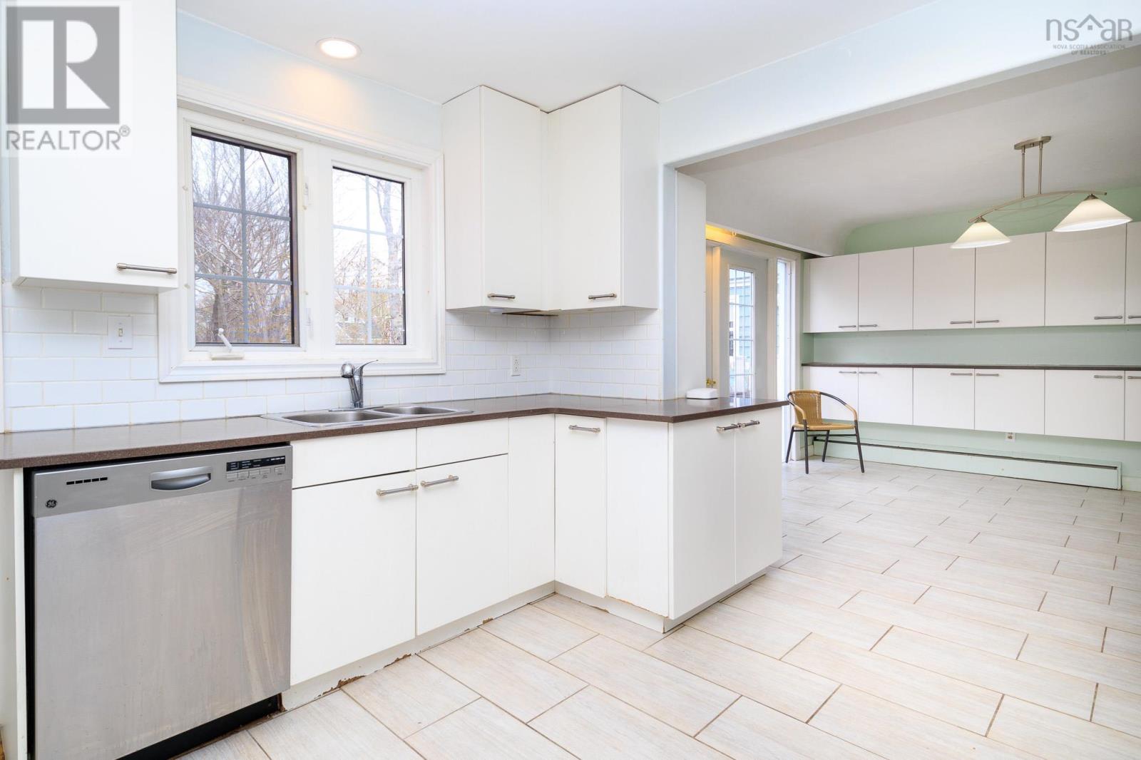 Property 2 of 49 of 79 Whitney Avenue