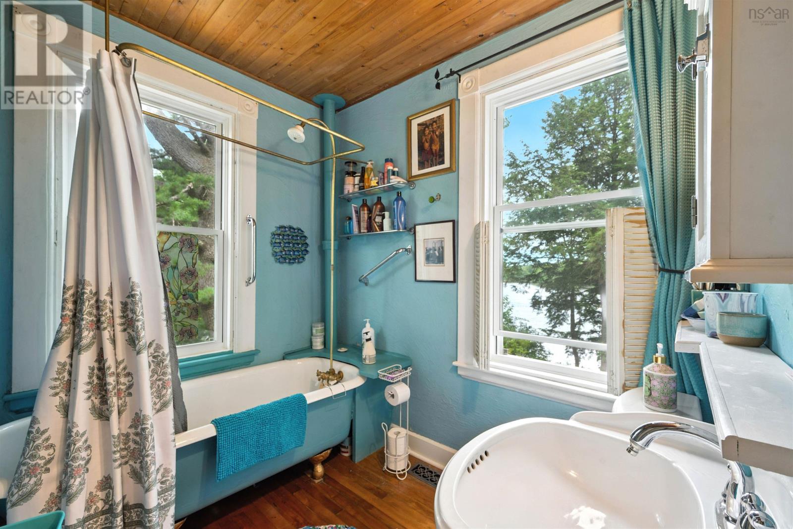 Property 28 of 49 of 78 Shore Drive