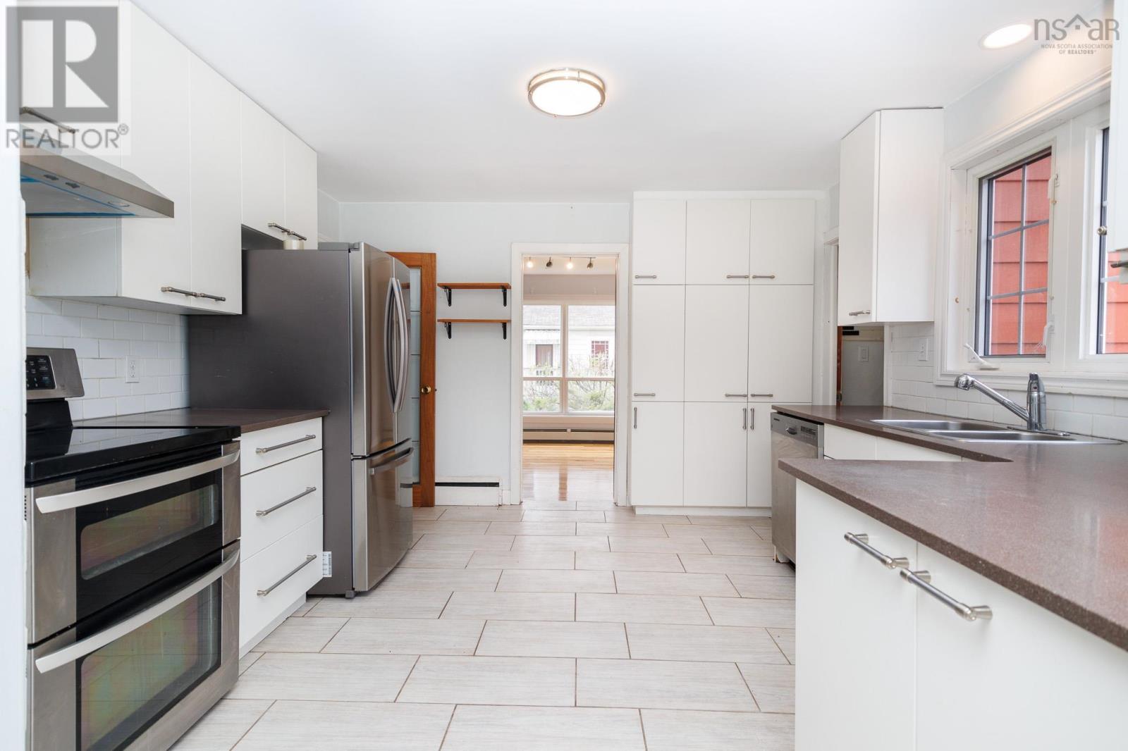 Property 10 of 49 of 79 Whitney Avenue