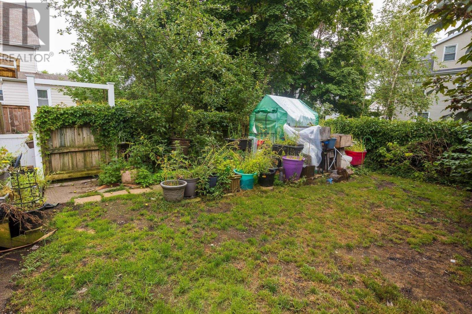 Property 25 of 49 of 79 Whitney Avenue