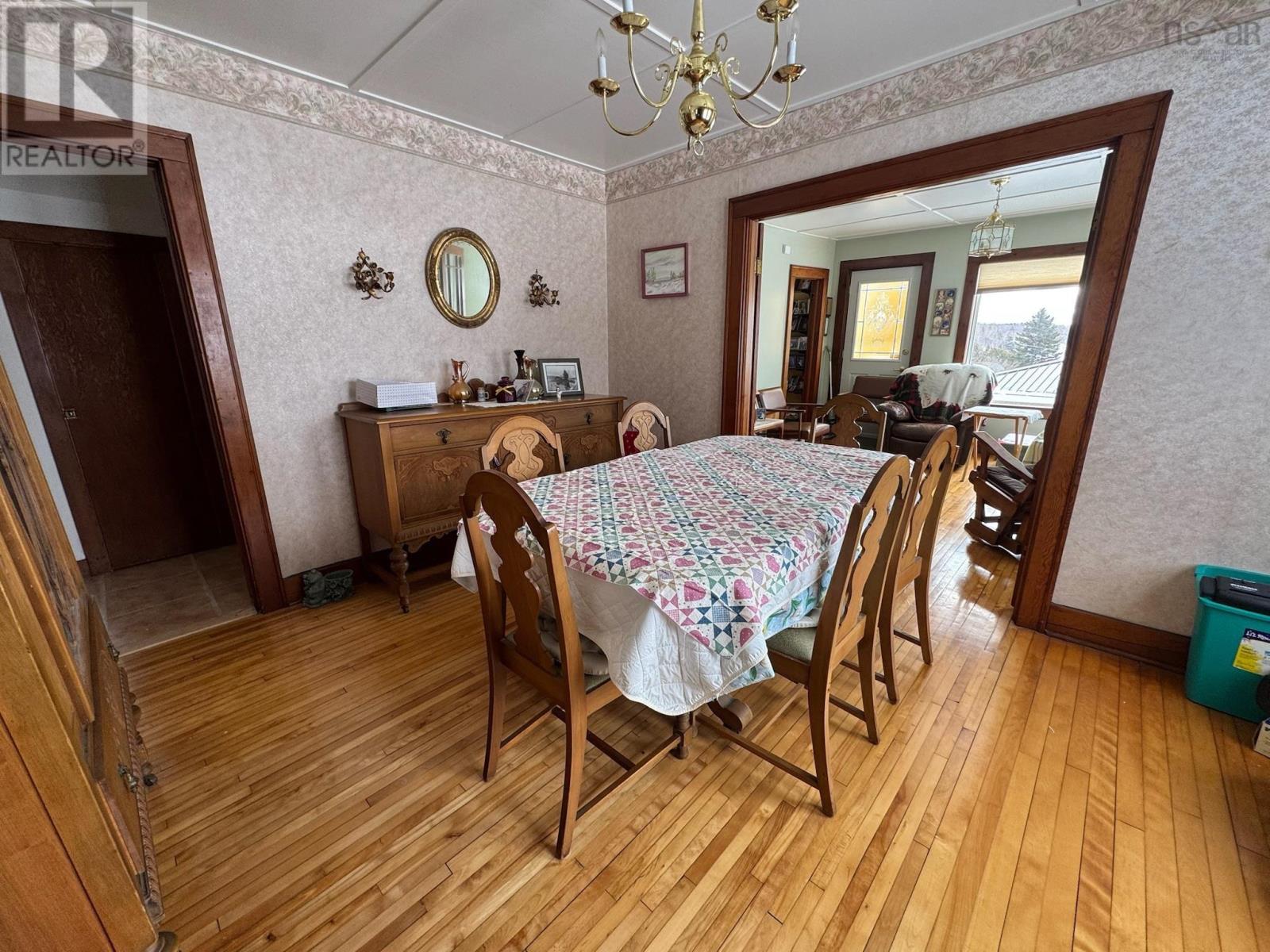 Property 18 of 20 of 9596 105 Highway