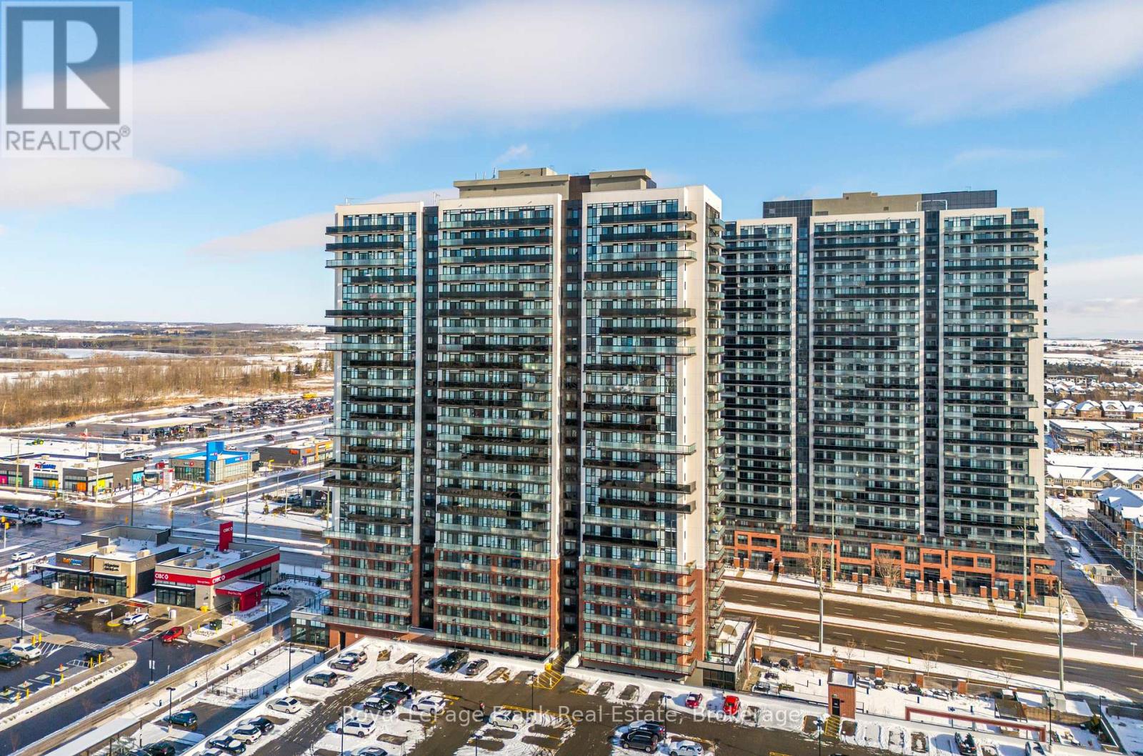#718 2550 SIMCOE STREET N - 25
