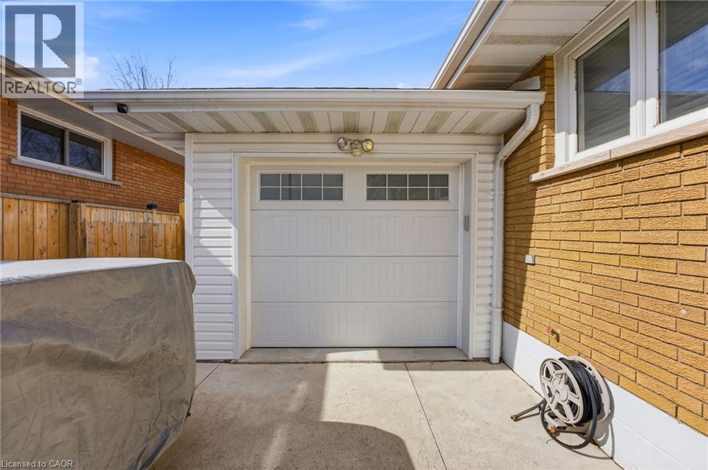 48 CHAMPLAIN Avenue, Hamilton, Ontario, L8G2H7 — Photo 9