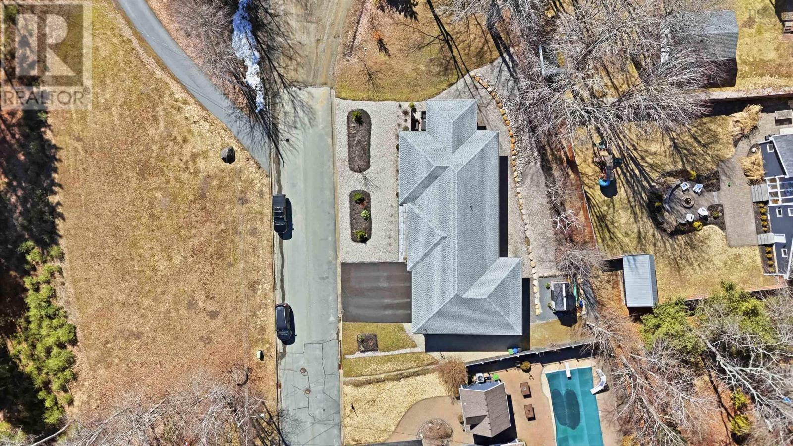 Property 26 of 45 of 51 Cresthaven Court