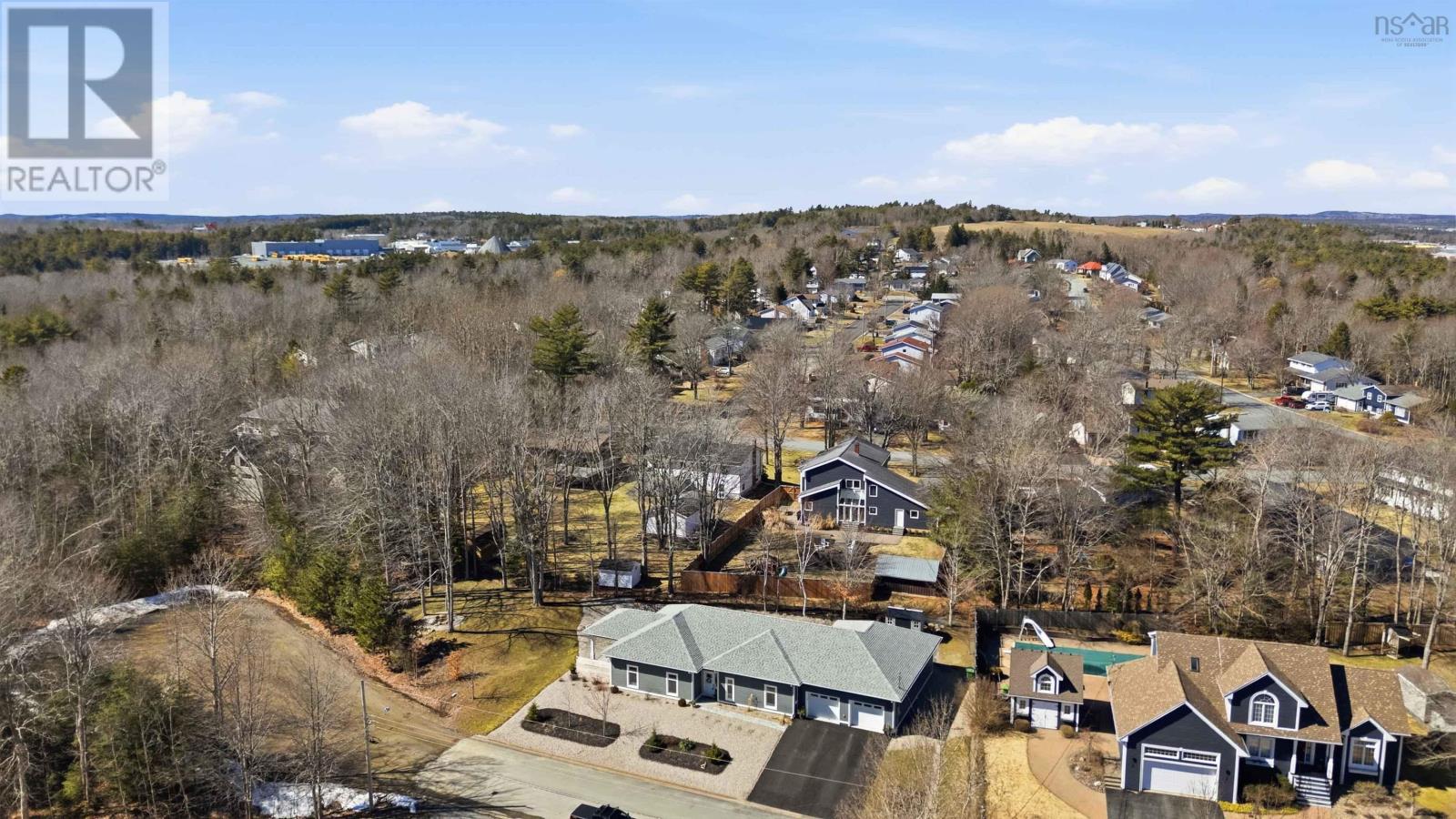 Property 20 of 45 of 51 Cresthaven Court