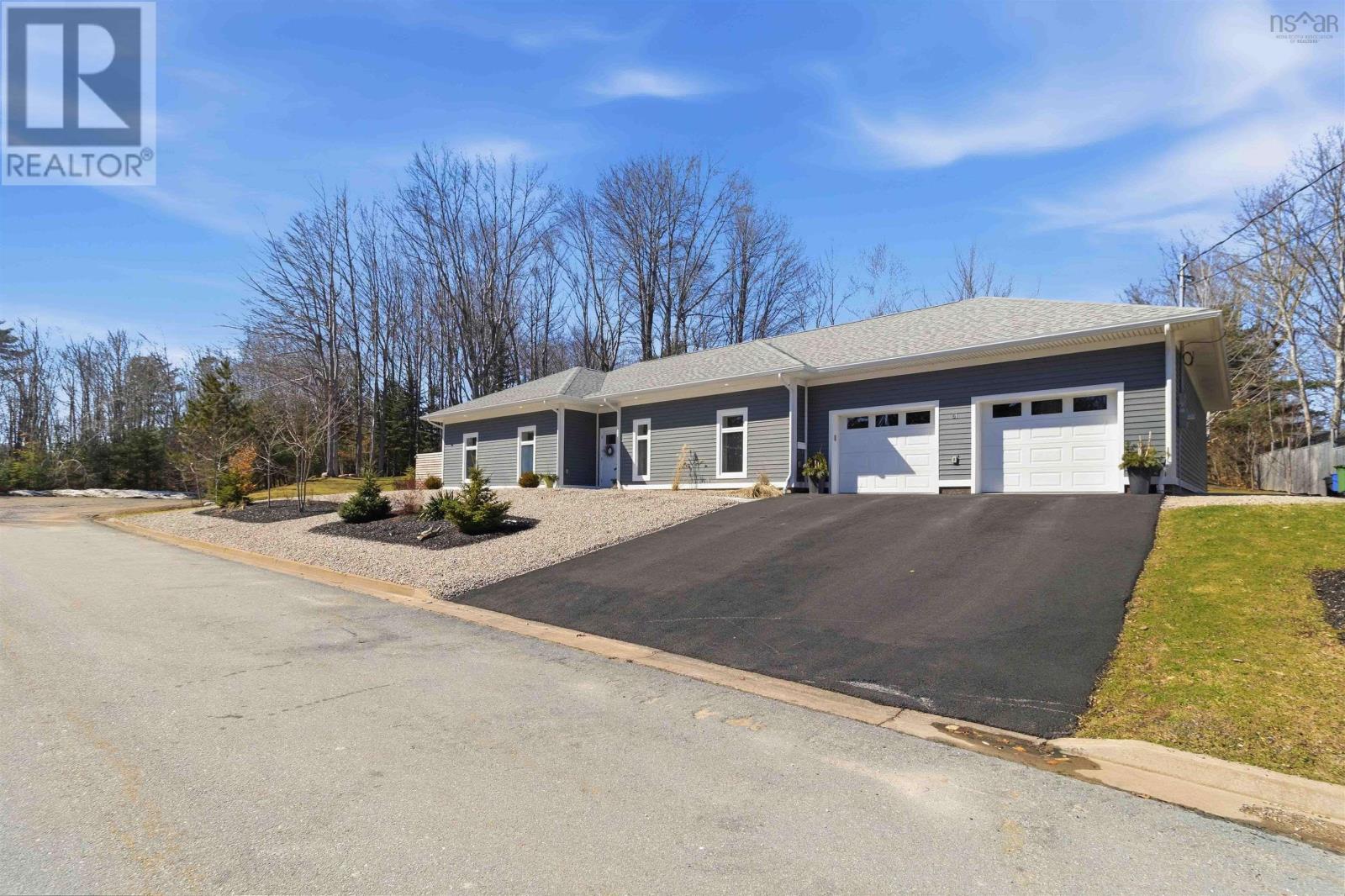 Property 6 of 45 of 51 Cresthaven Court