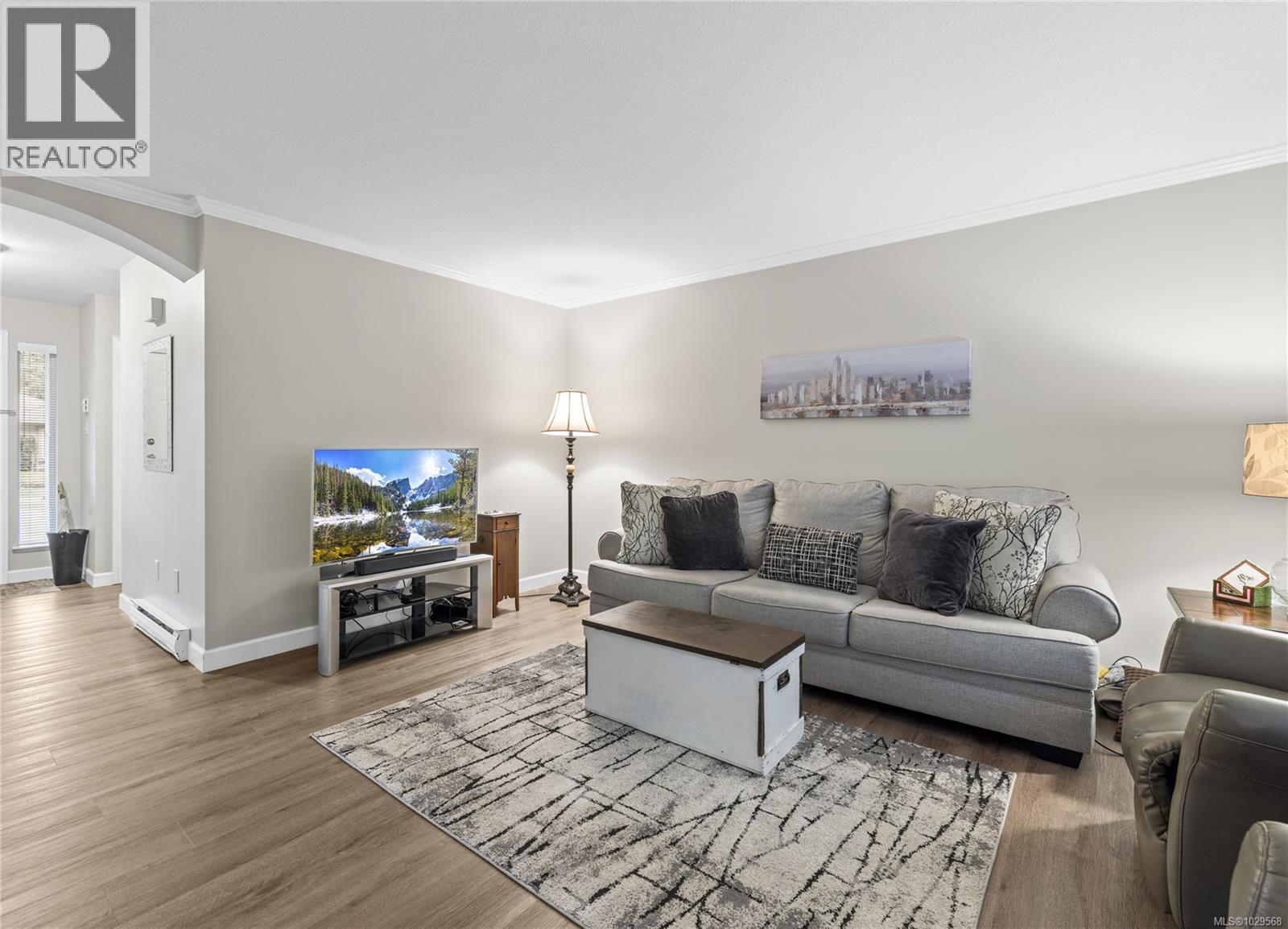 #12 810 CHESTNUT ST - 19