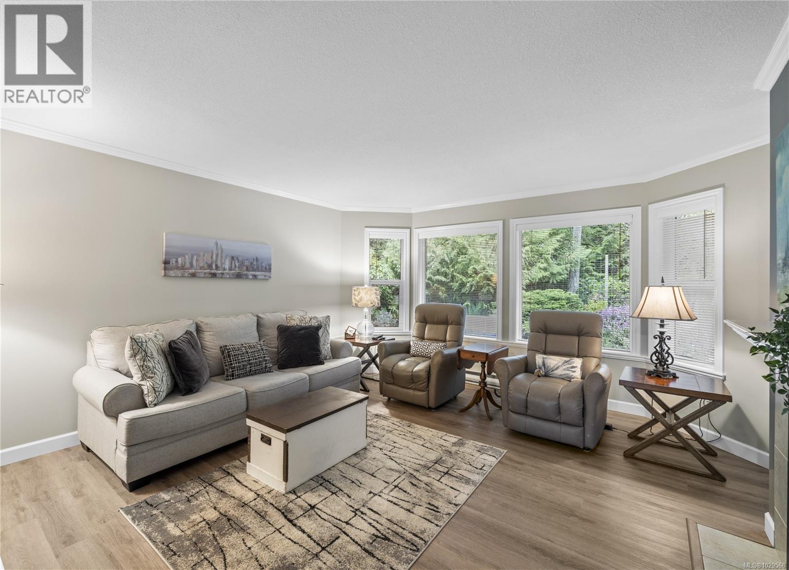 #12 810 CHESTNUT ST - 4