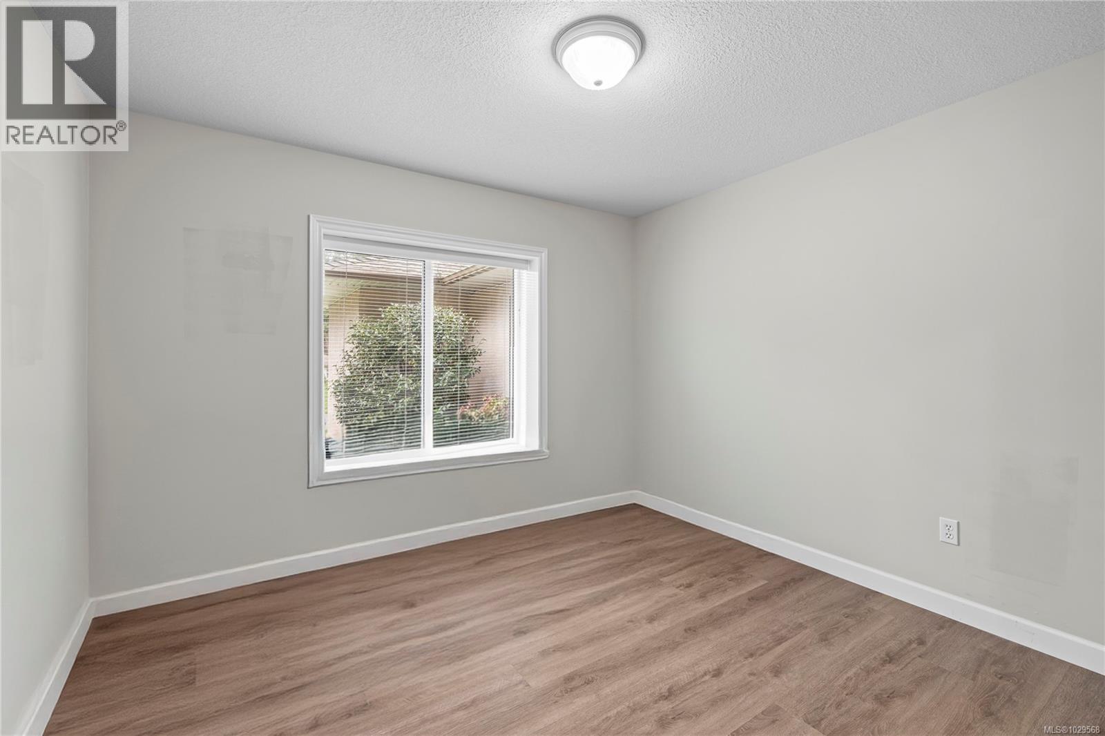 #12 810 CHESTNUT ST - 6