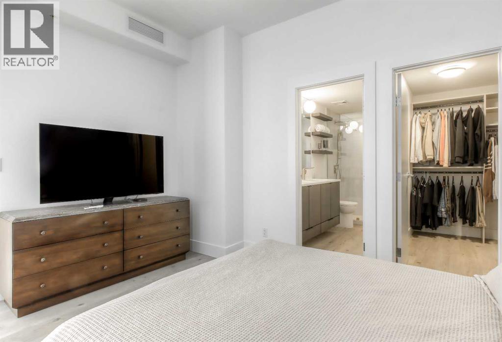 Single Family House for Sale in    Street NE Bridgeland/Riverside Calgary 