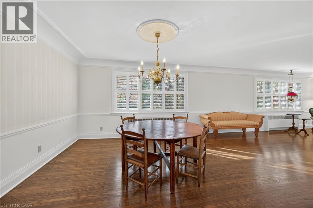 842 FOREST GLEN Avenue - 12