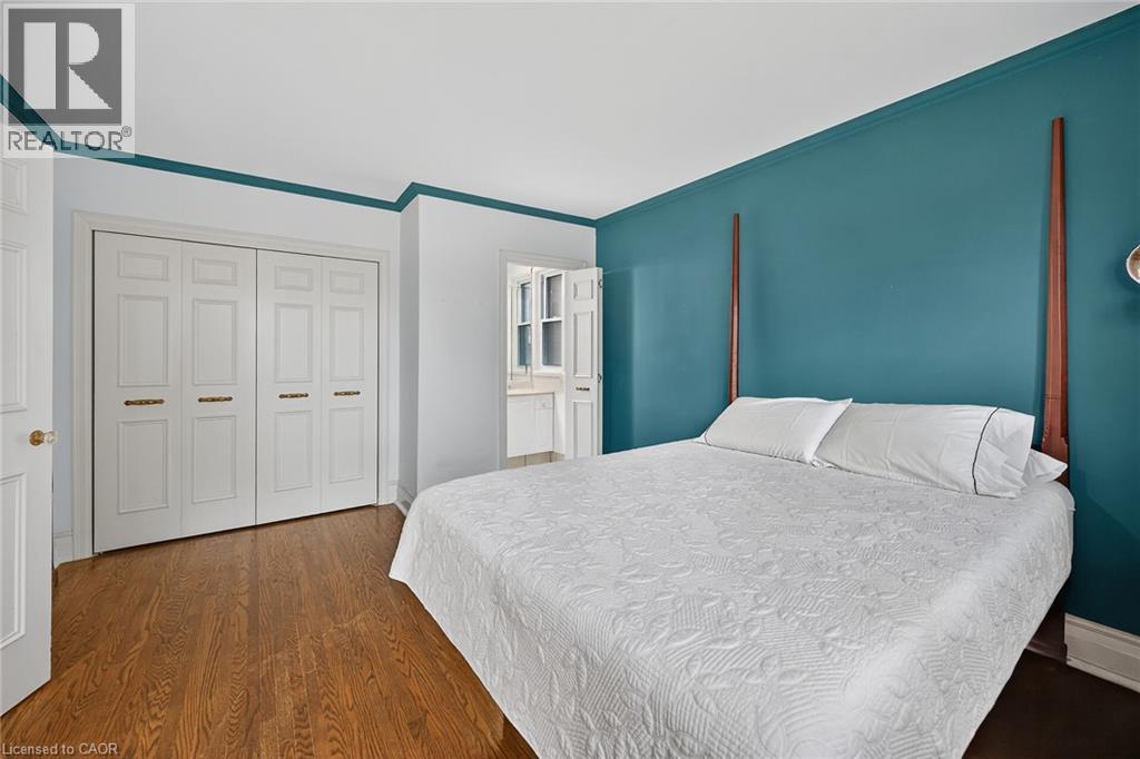 842 FOREST GLEN Avenue - 19