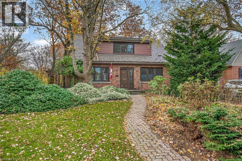 842 FOREST GLEN Avenue - 1
