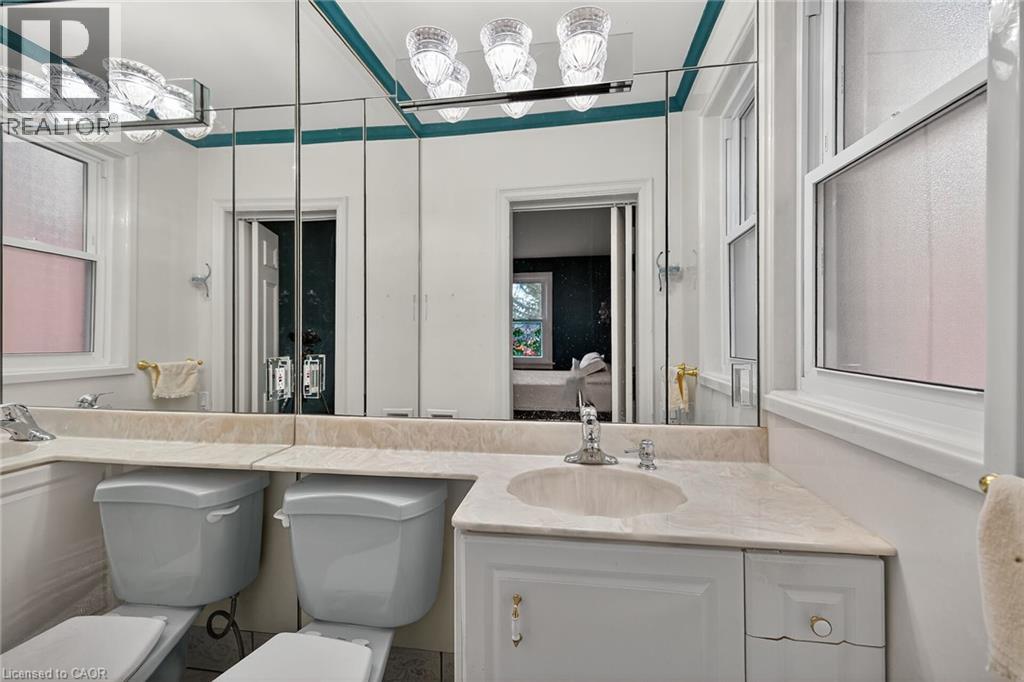 842 FOREST GLEN Avenue, Burlington, Ontario, L7T2L2 — Photo 20