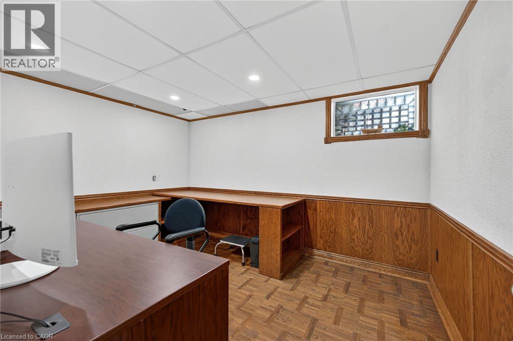 842 FOREST GLEN Avenue, Burlington, Ontario, L7T2L2 — Photo 34