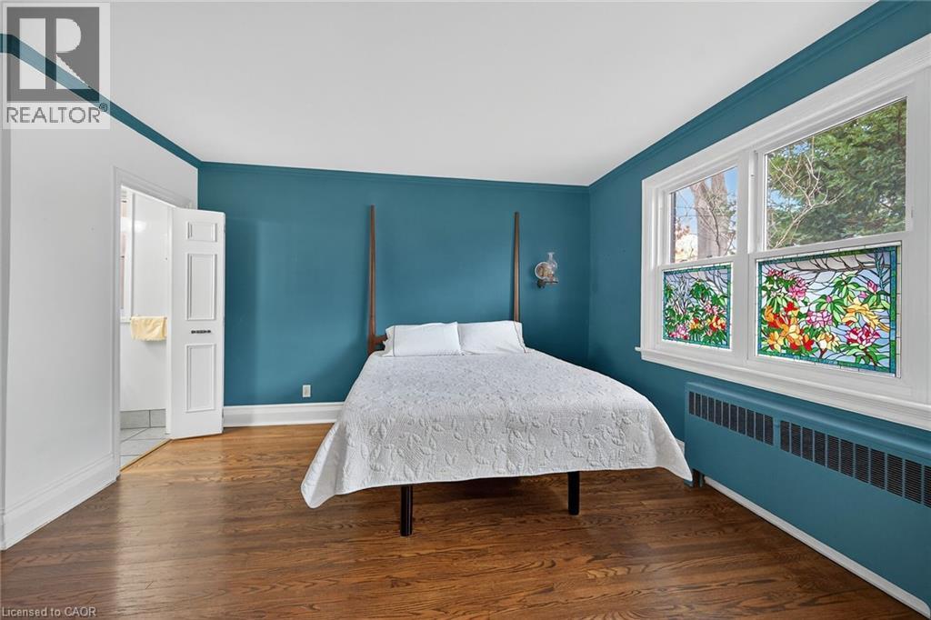 842 FOREST GLEN Avenue - 18