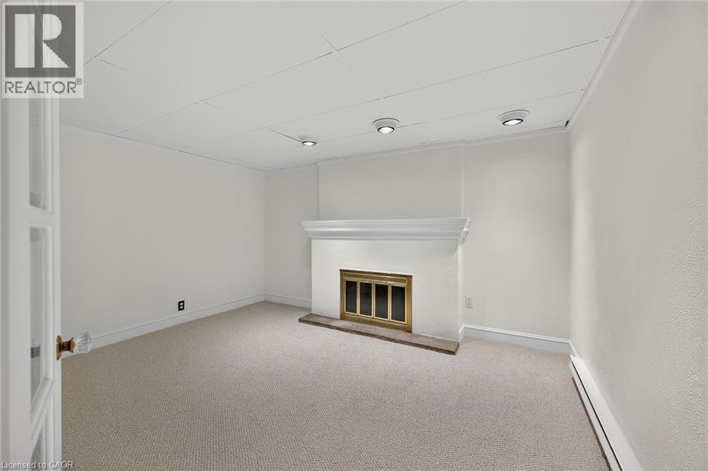 842 FOREST GLEN Avenue - 31