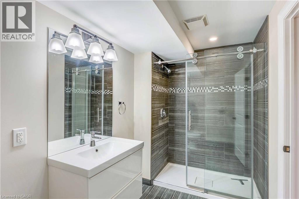 24 EMERALD Common, St. Catharines, Ontario, L2M0A7 — Photo 12