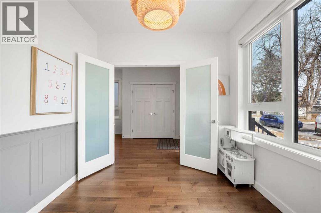 Single Family House for Sale in   Street NW Highland Park Calgary 