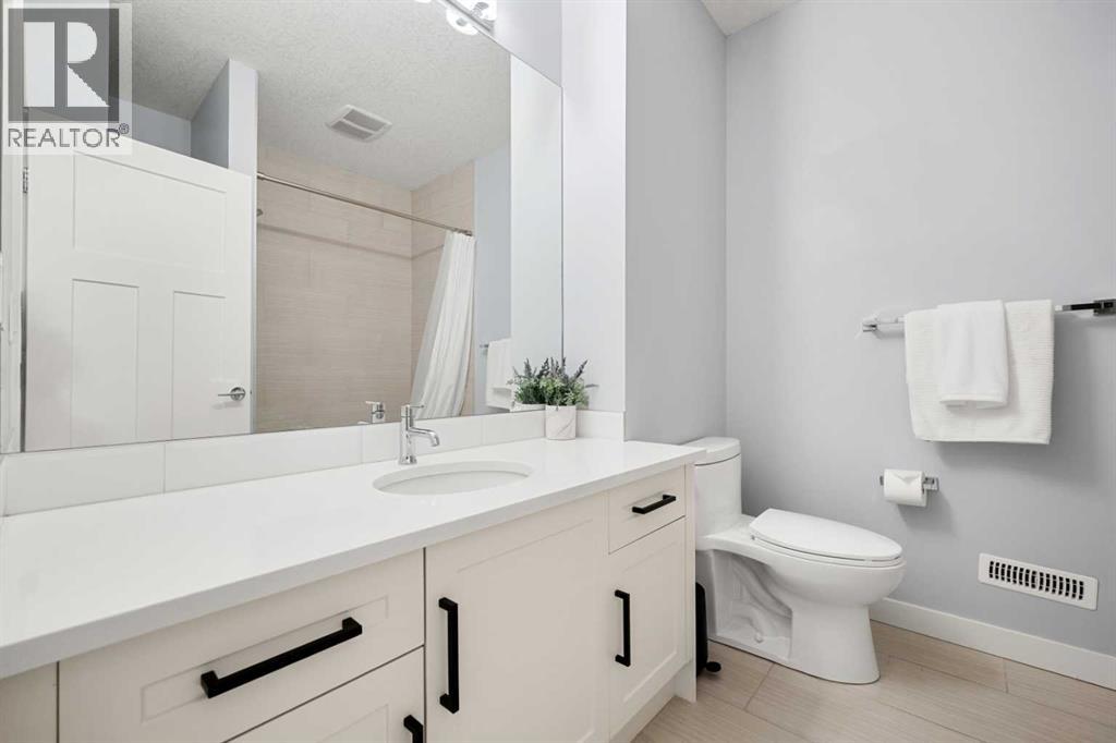 Single Family House for Sale in   Street NW Highland Park Calgary 