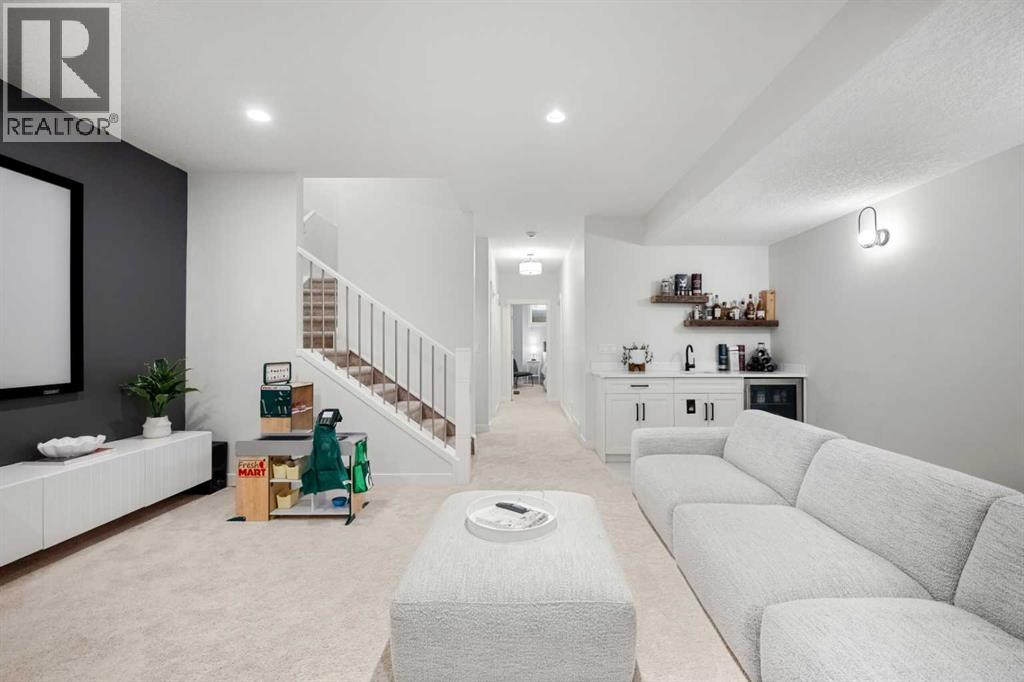 Single Family House for Sale in   Street NW Highland Park Calgary 