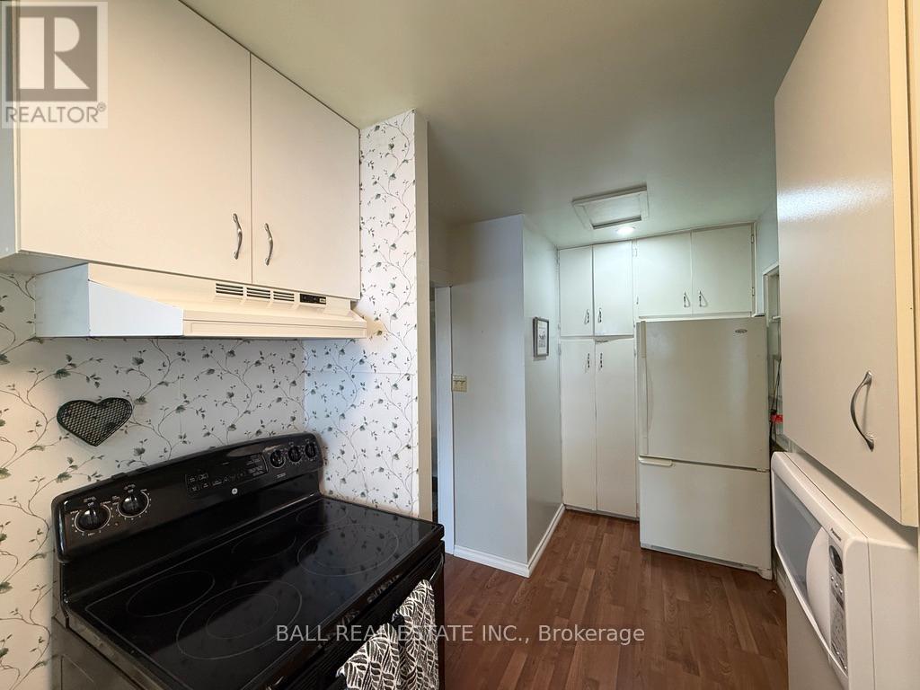 551 RENWICK ROAD - 19