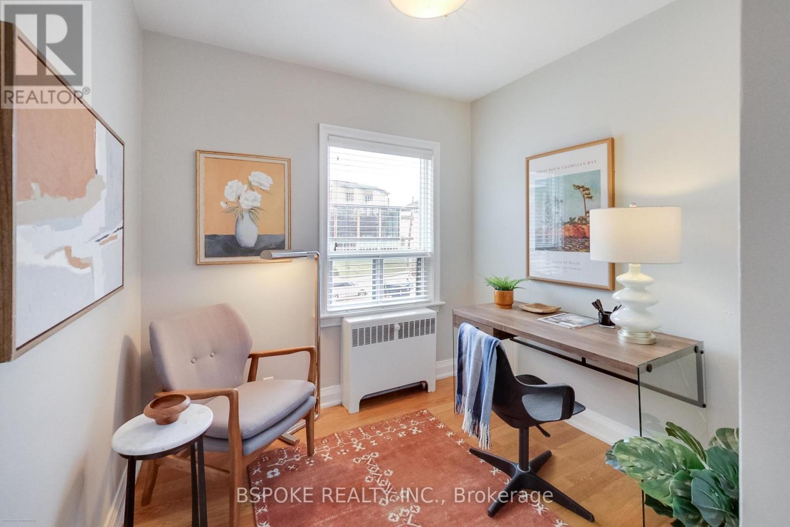 #3 7 WARWICK AVENUE - 22