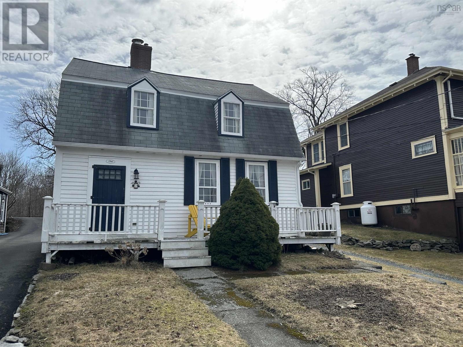 Property photo of 71 Main Street