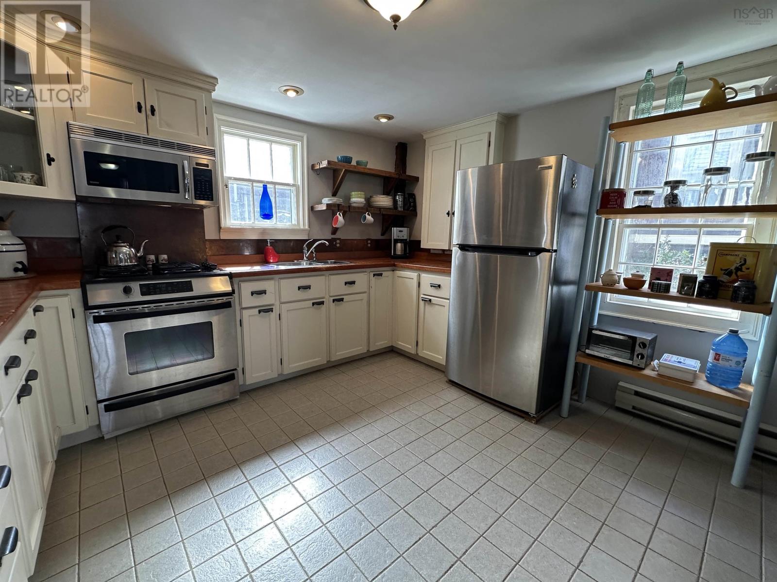 Property 29 of 30 of 71 Main Street