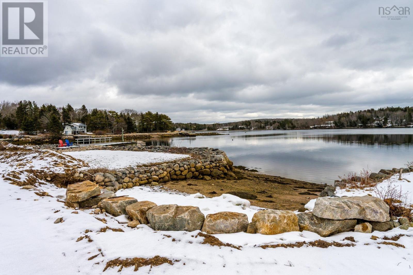 Property 31 of 48 of 350 Viewmount Drive