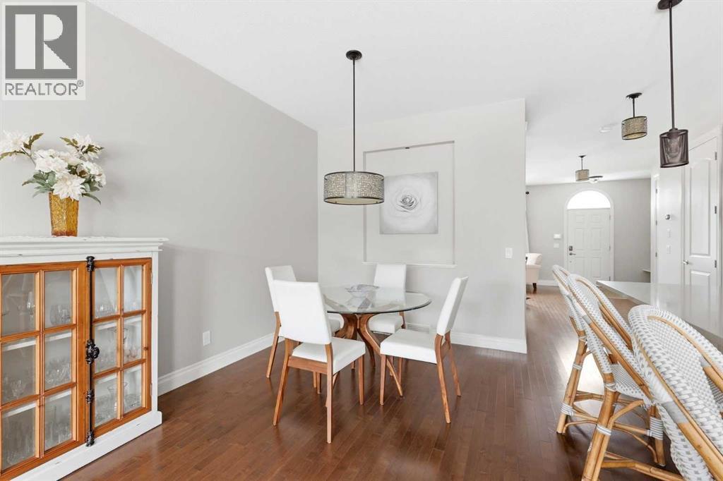 Single Family House for Sale in  Quarry Park Boulevard SE Douglasdale/Glen Calgary 