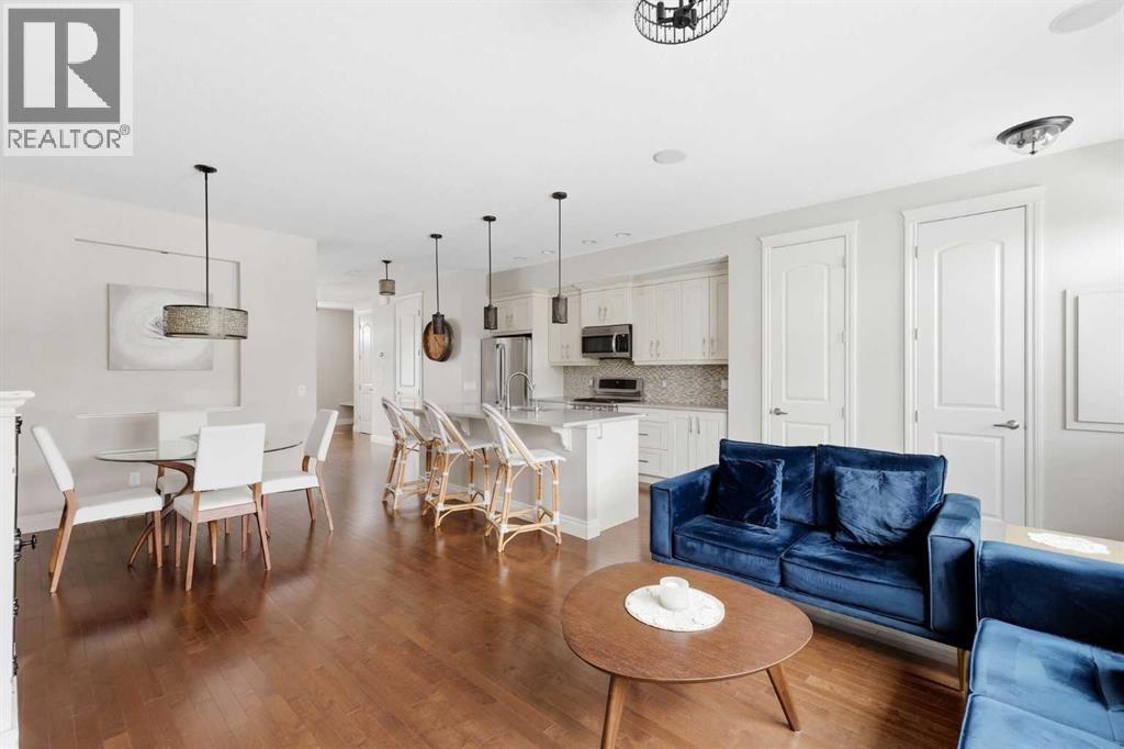 Single Family House for Sale in  Quarry Park Boulevard SE Douglasdale/Glen Calgary 