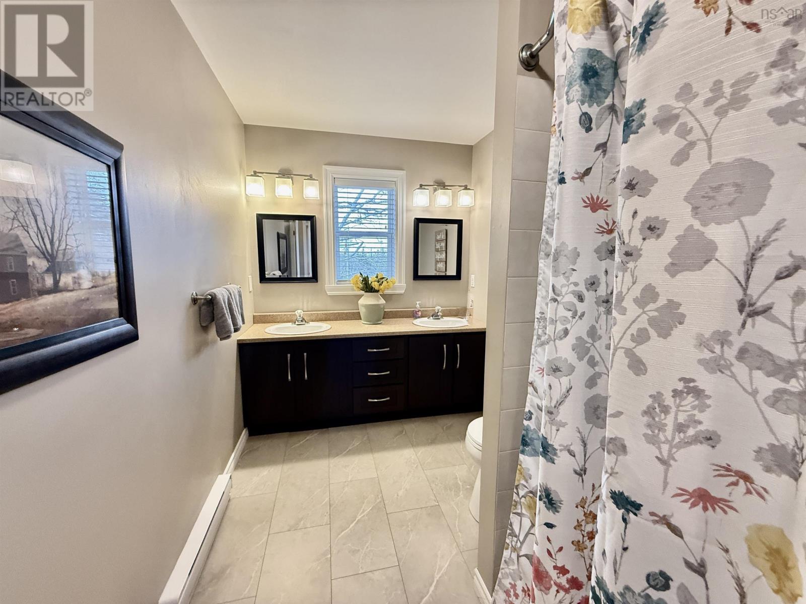 Property 29 of 48 of 10 Trundle Crescent