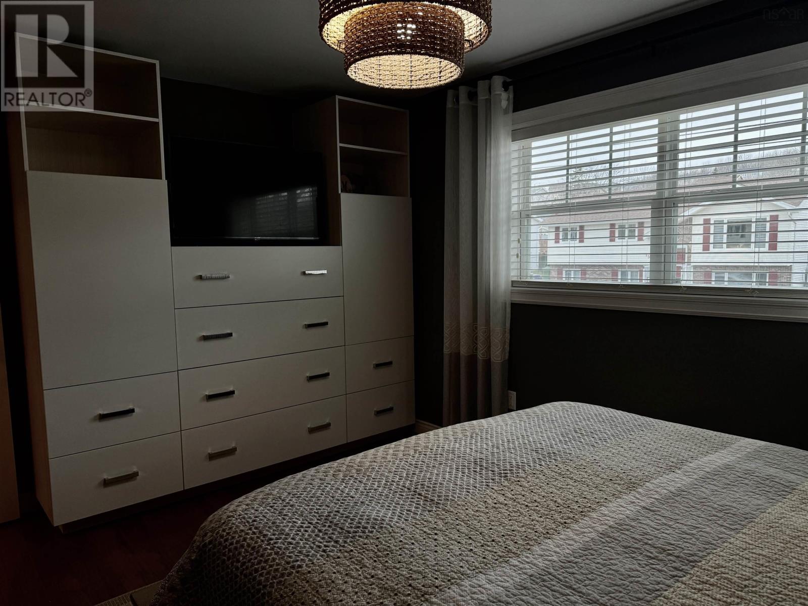 Property 38 of 48 of 10 Trundle Crescent