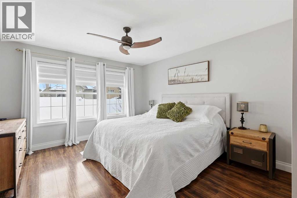 Single Family House for Sale in  Quarry Park Boulevard SE Douglasdale/Glen Calgary 