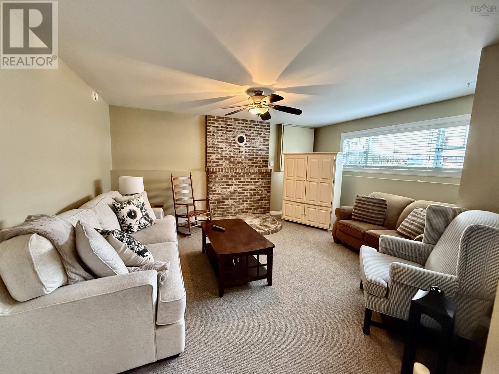 Property 26 of 48 of 10 Trundle Crescent