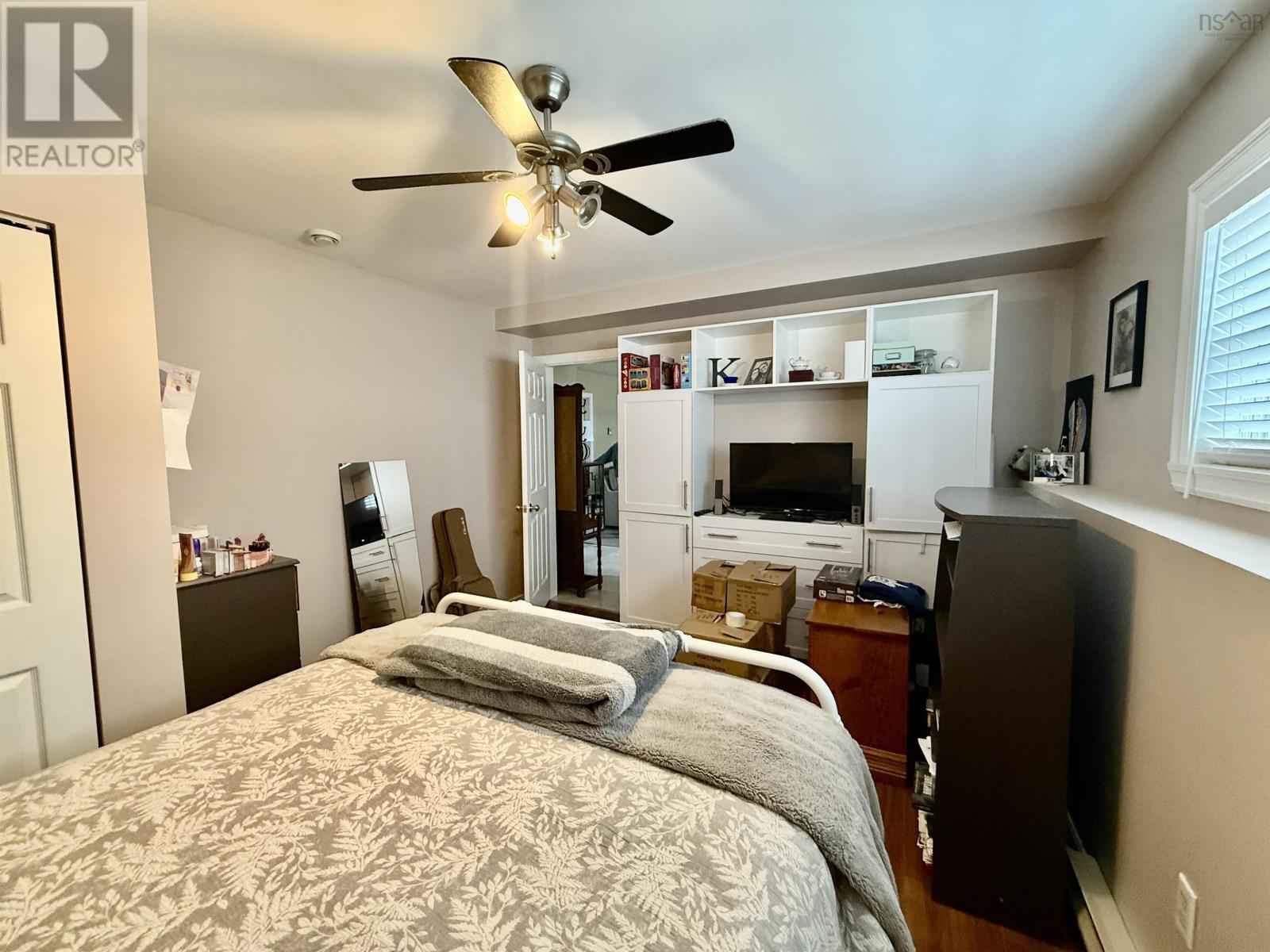 Property 30 of 48 of 10 Trundle Crescent