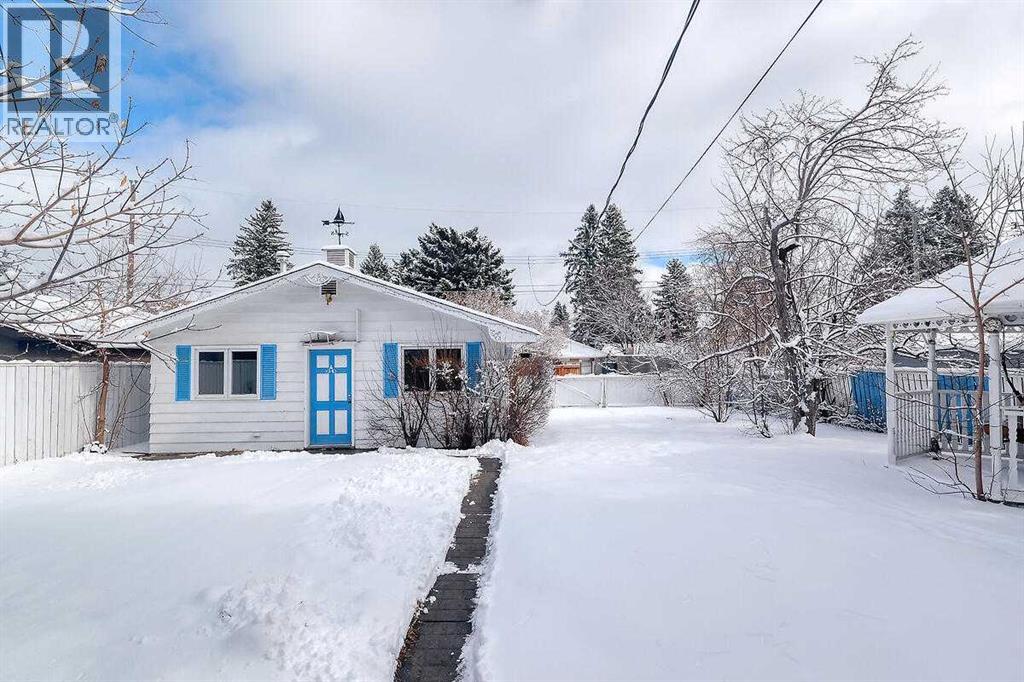 Single Family House Bi-level for Sale in  Woodland Crescent SE Willow Park Calgary 