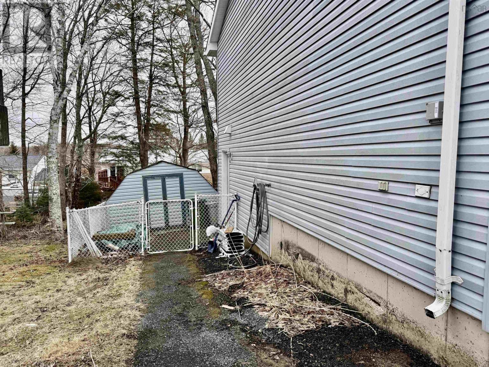 Property 4 of 48 of 10 Trundle Crescent