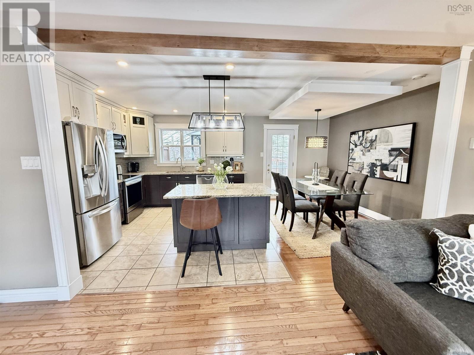 Property 21 of 48 of 10 Trundle Crescent