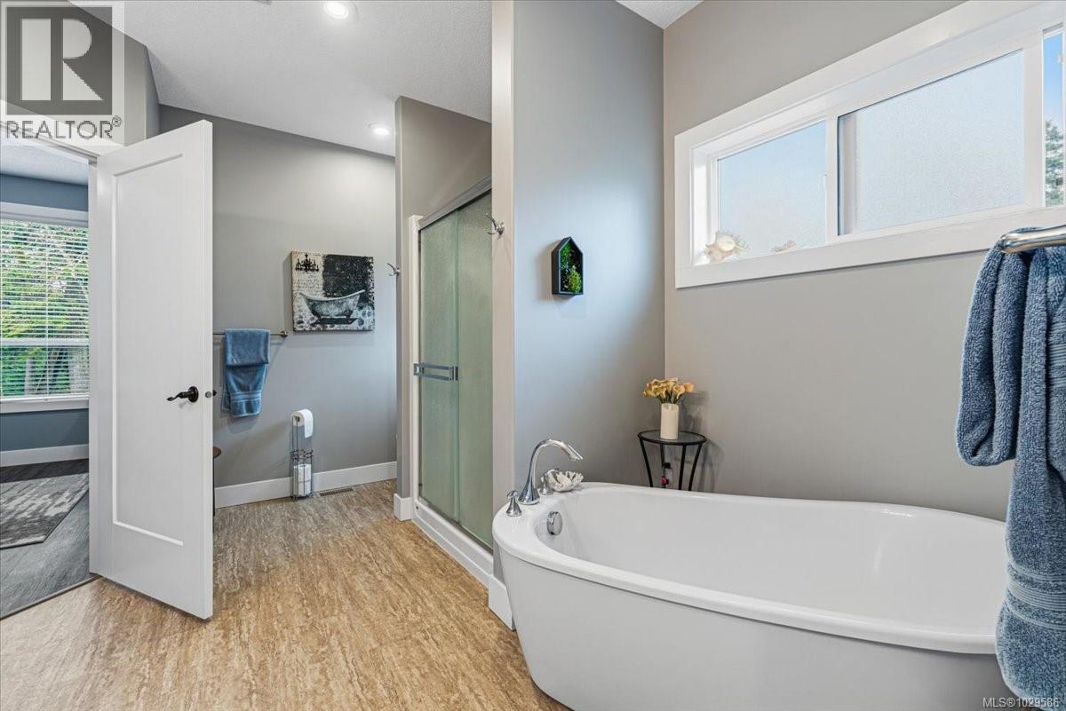 3831 CREEKSIDE DR - 18