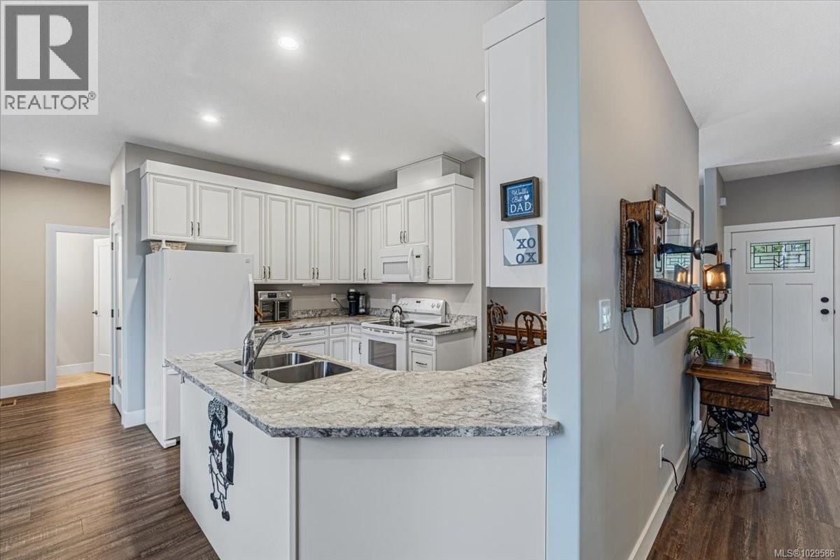 3831 CREEKSIDE DR - 8