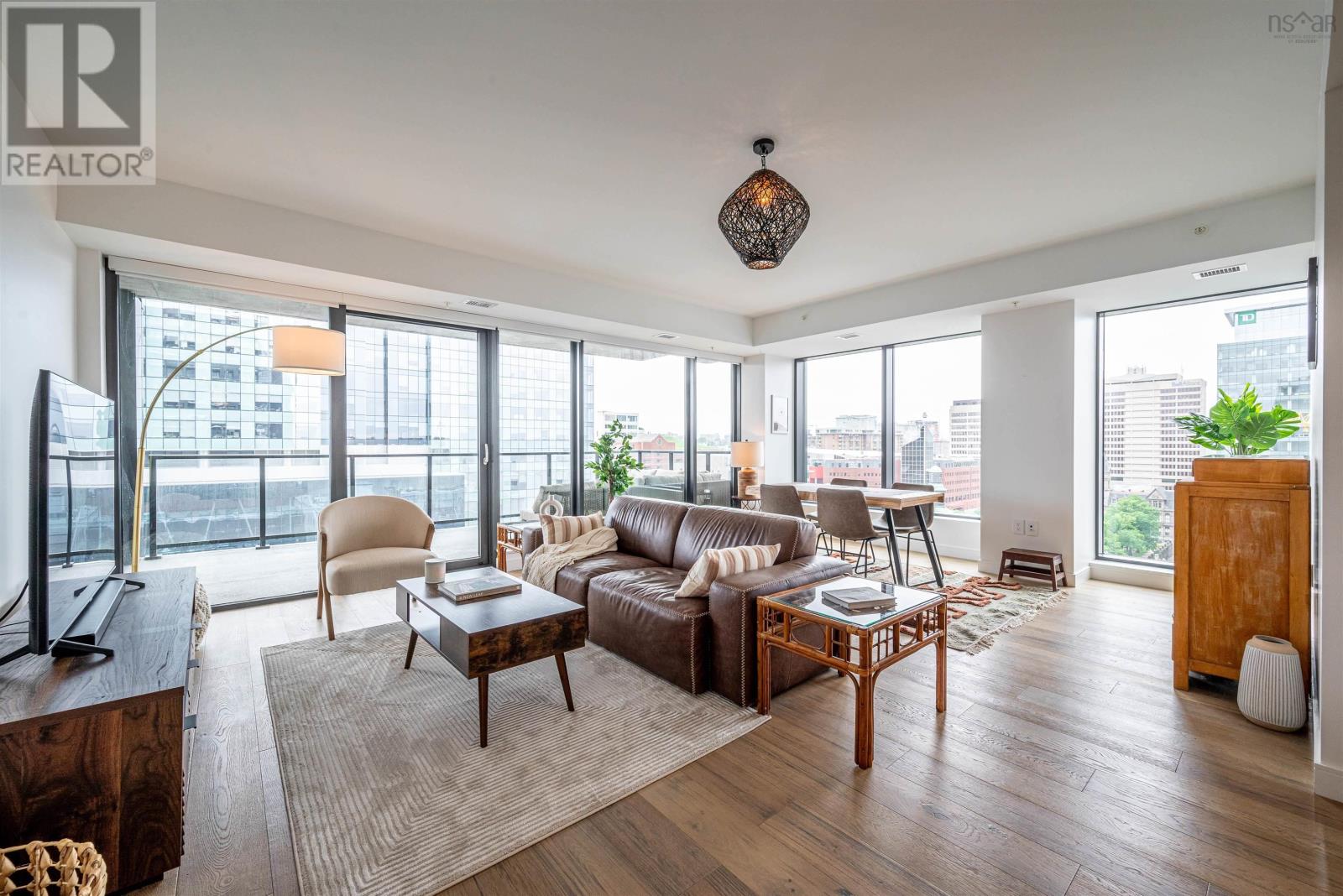 Property 35 of 48 of 1202 1650 Granville Street