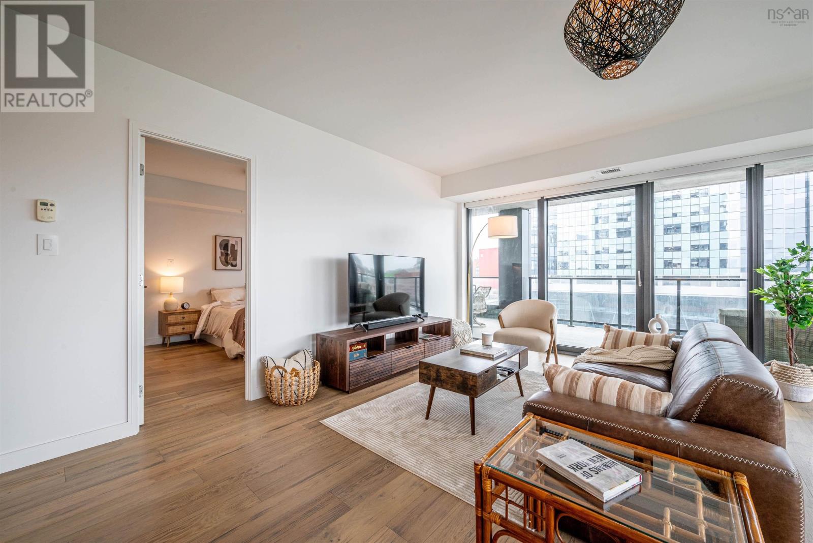 Property 20 of 48 of 1202 1650 Granville Street