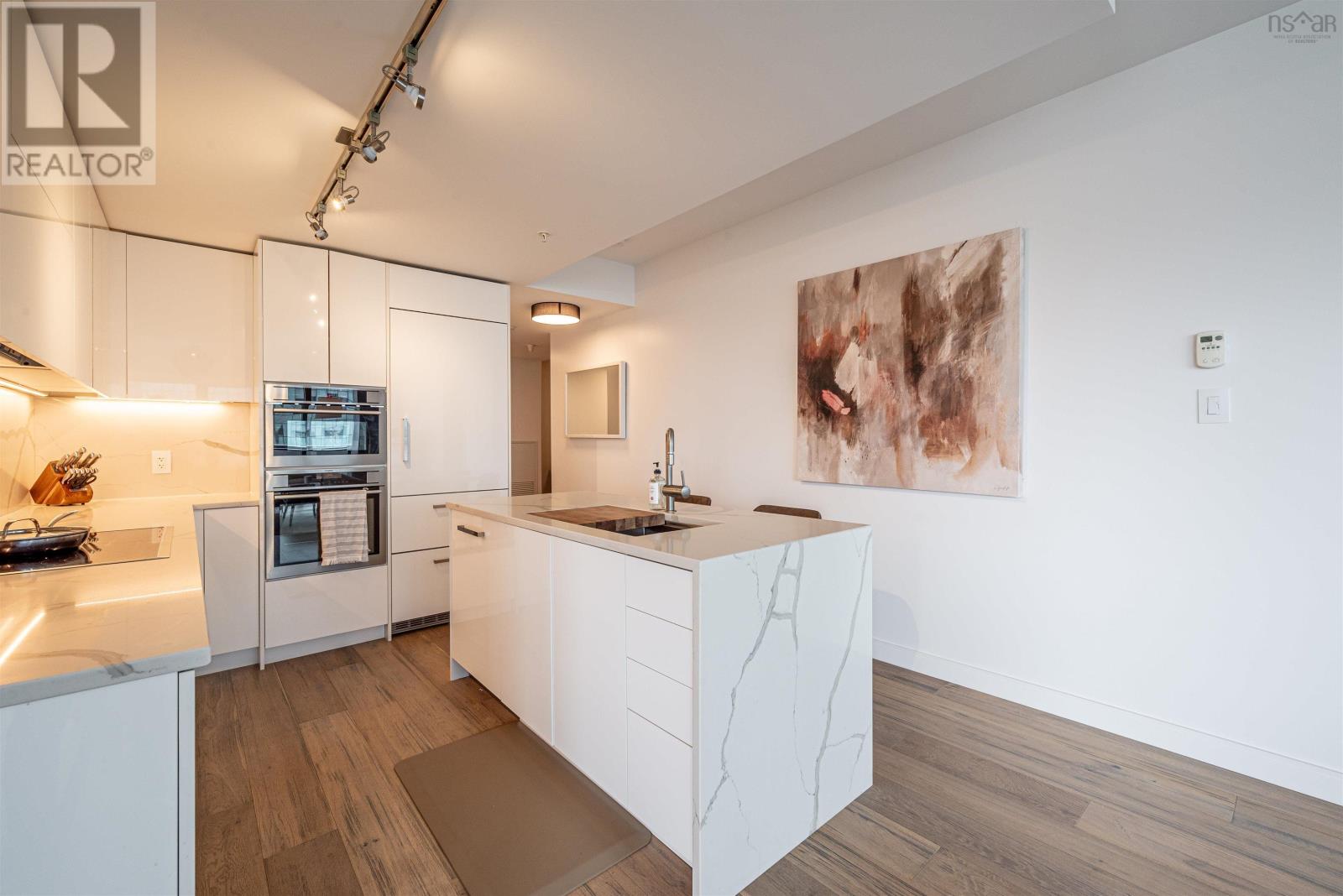 Property 46 of 48 of 1202 1650 Granville Street