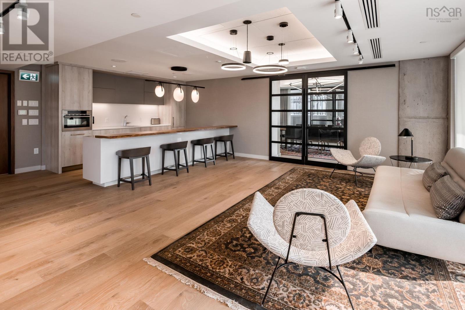 Property 18 of 48 of 1202 1650 Granville Street